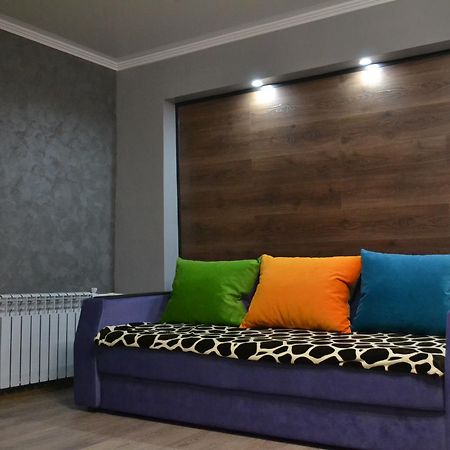 Хай-Тек Апартаменты В Центре По Гоголя51 Karagandy Exteriör bild