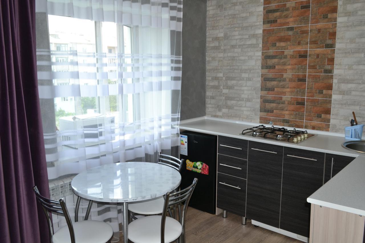 Хай-Тек Апартаменты В Центре По Гоголя51 Karagandy Exteriör bild